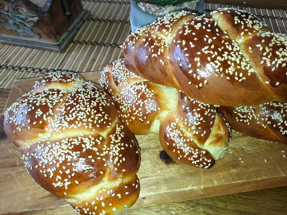 לחמניית חלה