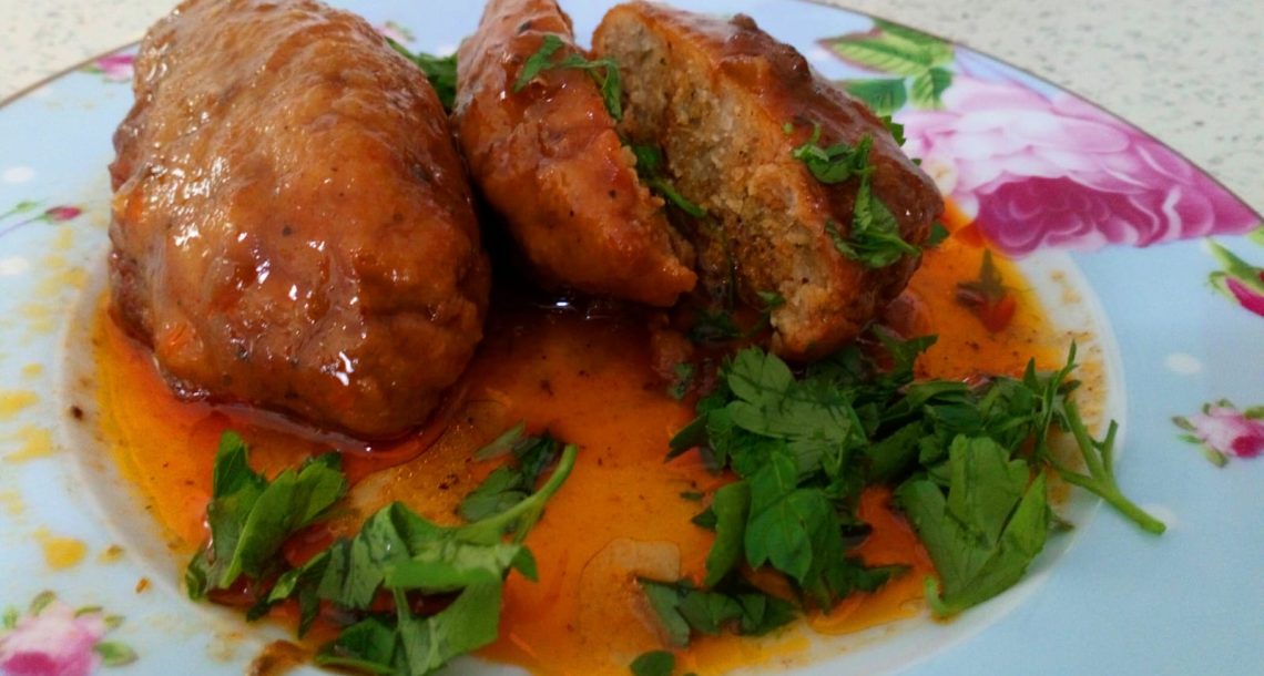 קוקלה – קציצת סולת טוניסאית מסורתית לחמין