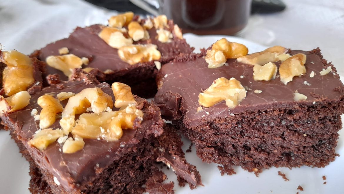 עוגת שוקולד פרווה כשרה לפסח